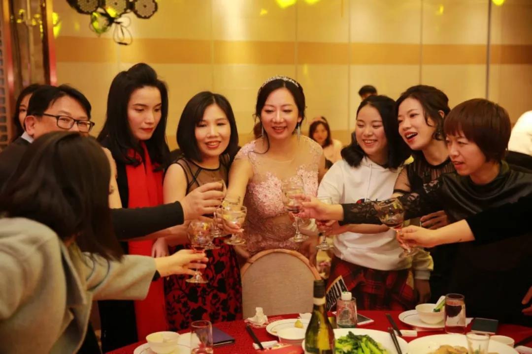 港豐年會(huì)表演