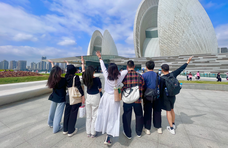 港豐集團(tuán)員工合影