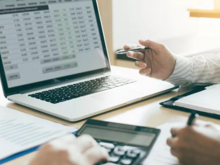 2023年審香港公司年審費(fèi)用是多少錢？