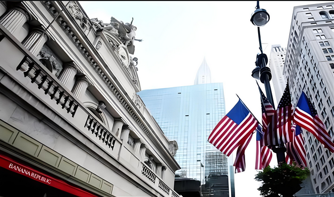 美國(guó)地產(chǎn)或?qū)⒁y行倒閉潮 美國(guó)地產(chǎn)或?qū)⒁y行倒閉潮